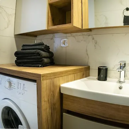 Apartment Luxeriose 1br! Netflix & Kuche - 5 Min Vom Strand Kusadasi